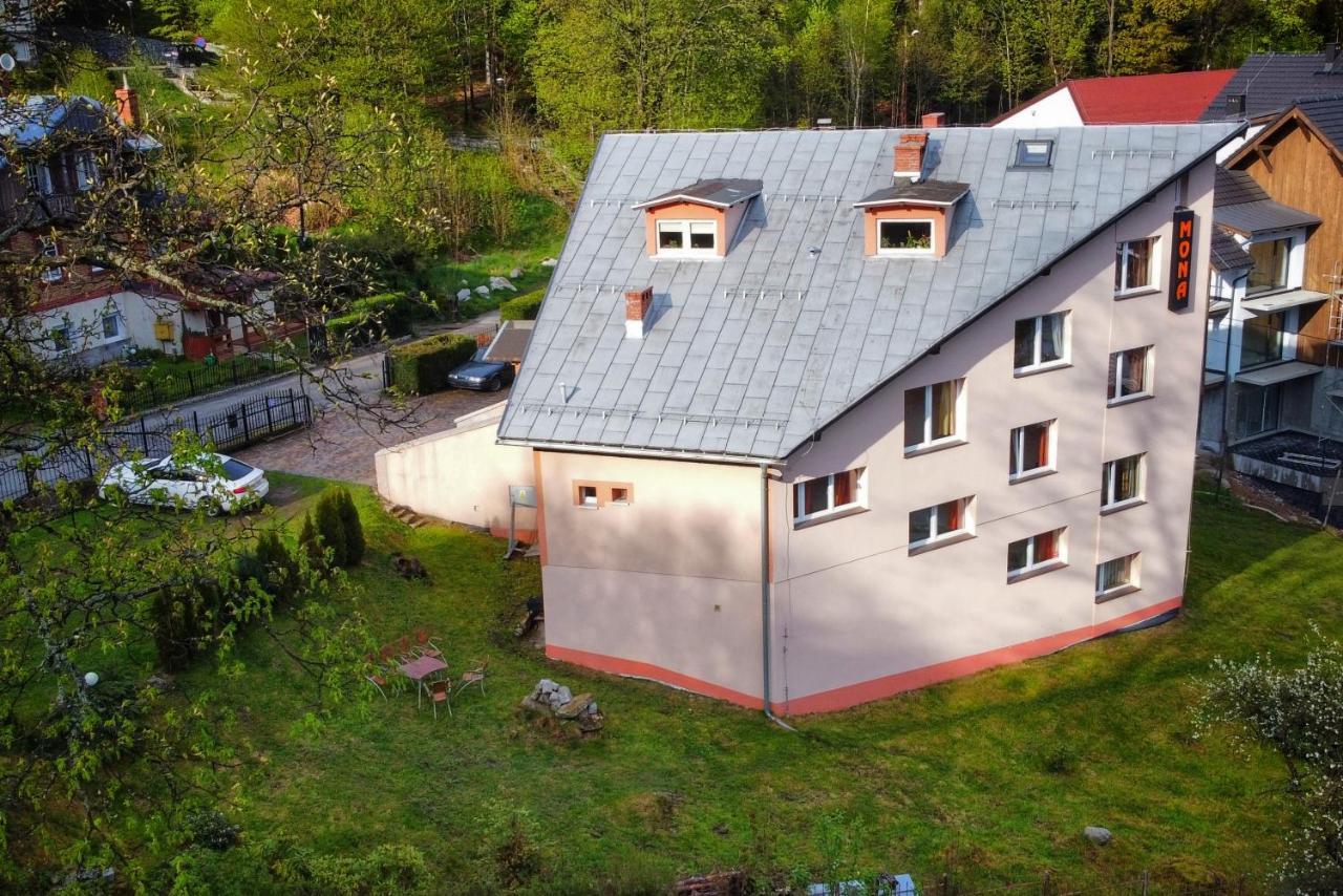 Willa Mona Bed and Breakfast Szklarska Poręba Exterior foto